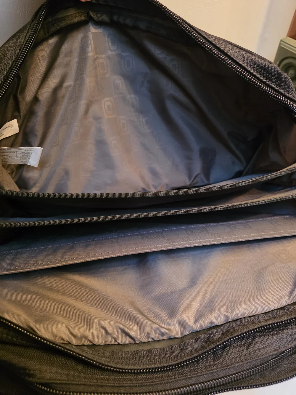 OGIO Tek Spec Black and Gray Laptop Messenger Crossbody Briefcase Bag. NWT